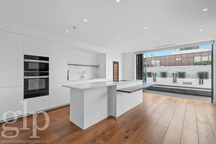 2 Bedroom Flat To Rent In Albemarle Street, Mayfair, W1S