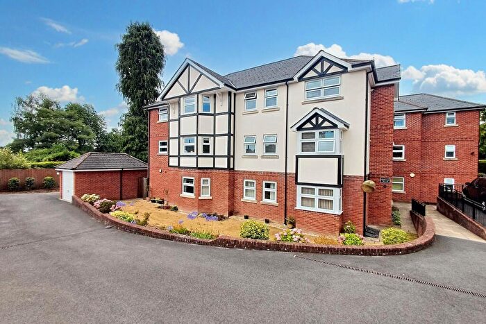 2 Bedroom Retirement Property For Sale In Verwood, BH31