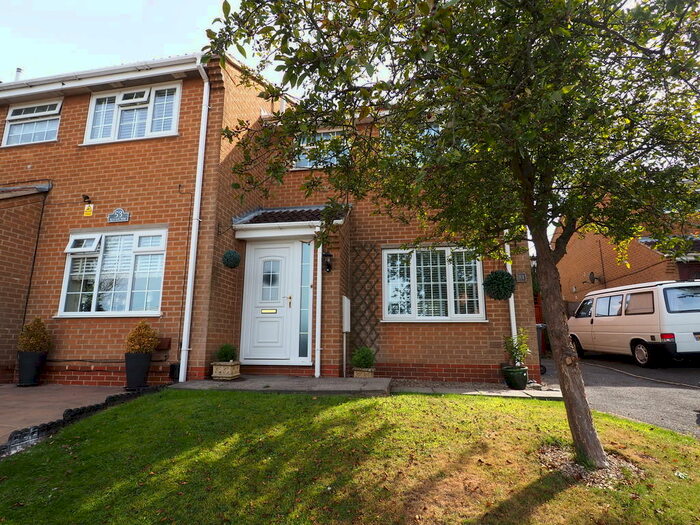 3 Bedroom Semi-Detached House To Rent In Rouen Way, Ashby-de-la-Zouch, LE65