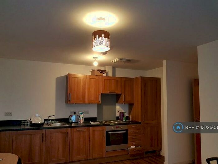 2 Bedroom Flat To Rent In Sweetman Place, Bristol, BS2