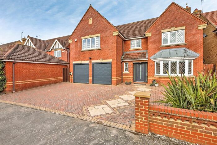 5 Bedroom Detached House For Sale In Sorrel Close, Wootton, Northampton, NN4