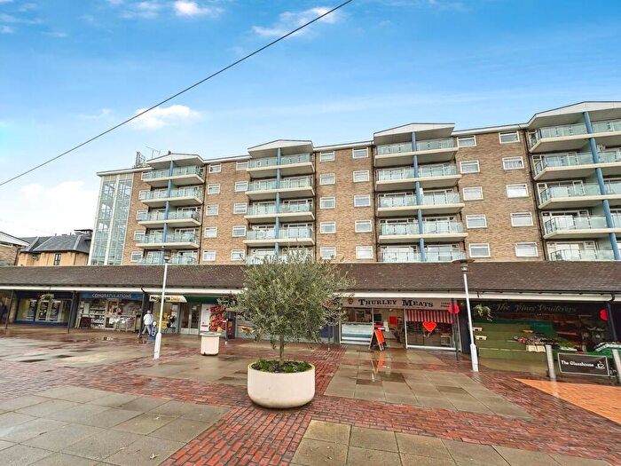 1 Bedroom Apartment For Sale In The Vineyards, Great Baddow, Chelmsford, CM2