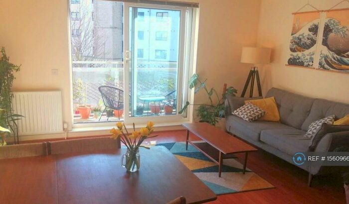 2 Bedroom Flat To Rent In Hawkhill Close, Edinburgh, EH7