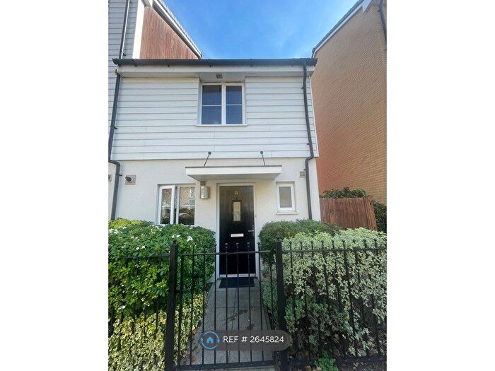 2 Bedroom End Of Terrace House To Rent In Havergate Way, Reading, RG2