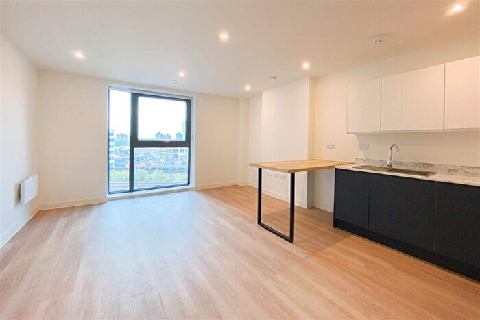 2 Bedroom Apartment To Rent In Laurence Place, Embankment West, M3