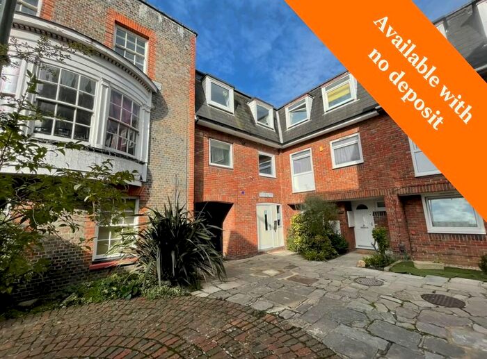 2 Bedroom Flat To Rent In Seahorse Walk, Gosport, PO12