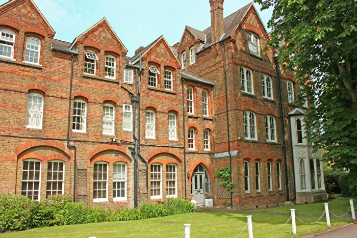 2 Bedroom Flat To Rent In Camperdown House, Alma Road, Windsor, SL4
