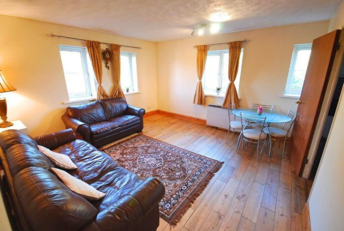 2 Bedroom Flat To Rent In Tylers Court, Vicars Bridge Close, Wembley, Middlesex, HA0