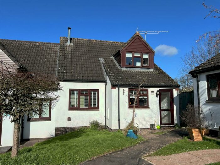 3 Bedroom Semi-Detached House For Sale In Longmeadow, Broadclyst, Exeter, EX5