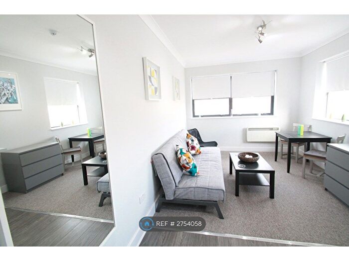 Studio To Rent In Lowther Road, Edgware, HA7