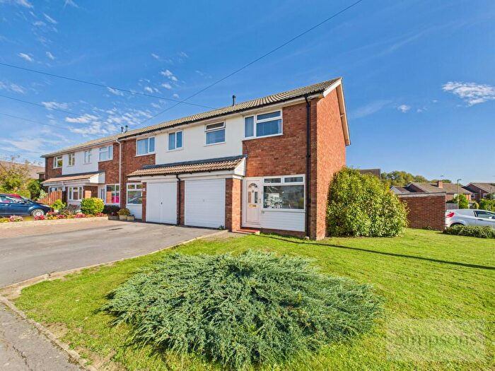 3 Bedroom End Of Terrace House For Sale In Austin Place, Abingdon, OX14
