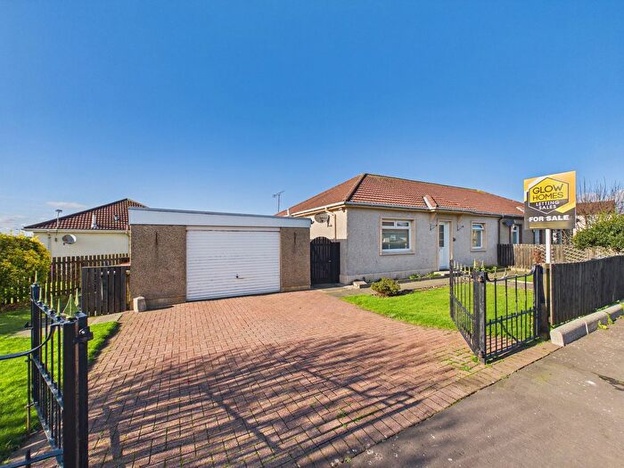 3 Bedroom Semi-Detached Bungalow For Sale In Mcgillivray Avenue, Saltcoats, KA21