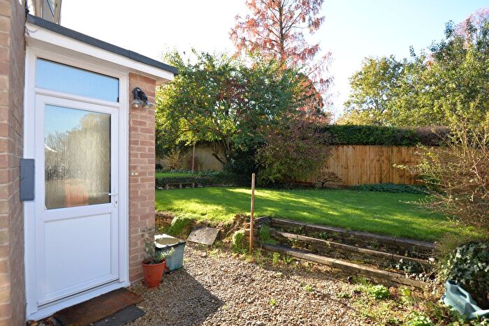 1 Bedroom Studio To Rent In Evelyn Close, Botley, Oxford, OX2