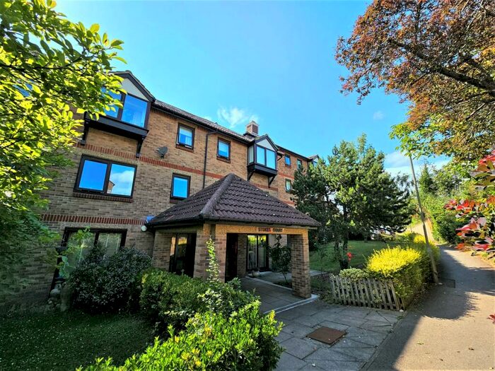 1 Bedroom Retirement Property For Sale In Stokes Court, East Finchley, London, N2