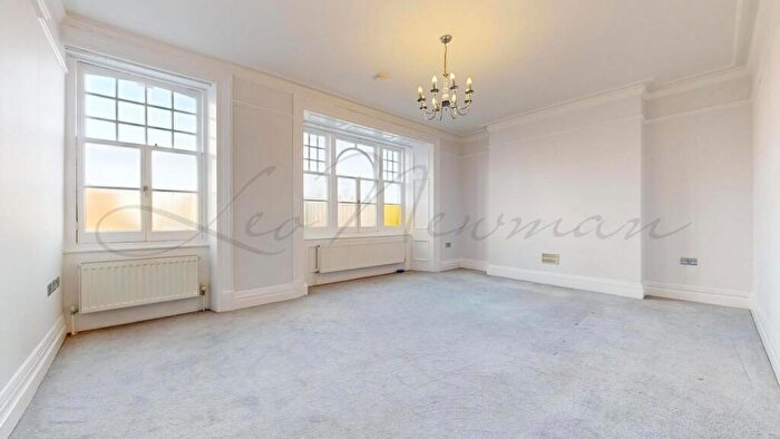 4 Bedroom Flat To Rent In Cabbell Street, Marylebone, NW1