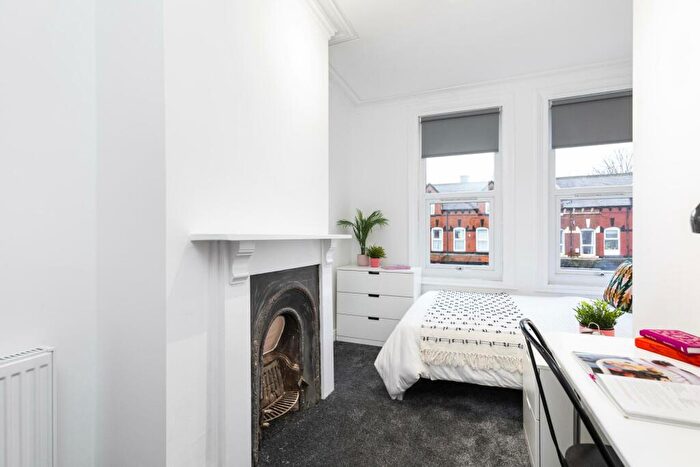 6 Bedroom House To Rent In Cardigan Road, Leeds, LS6