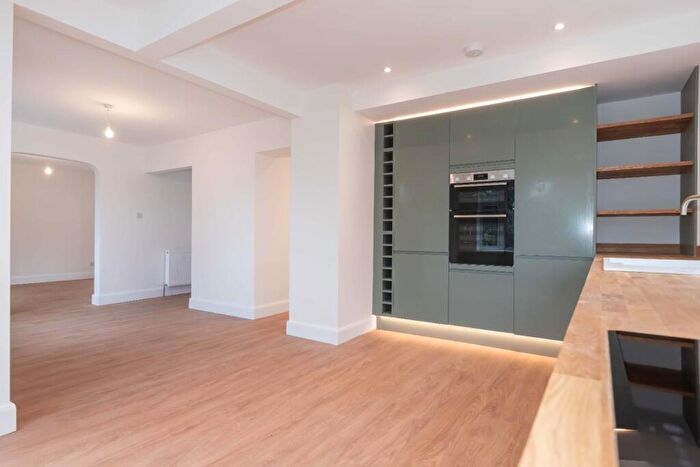5 Bedroom House For Sale In Warren Way, Brighton, BN2