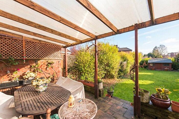 5 Bedroom House For Sale In Hendon Way, Golders Green, London, NW2