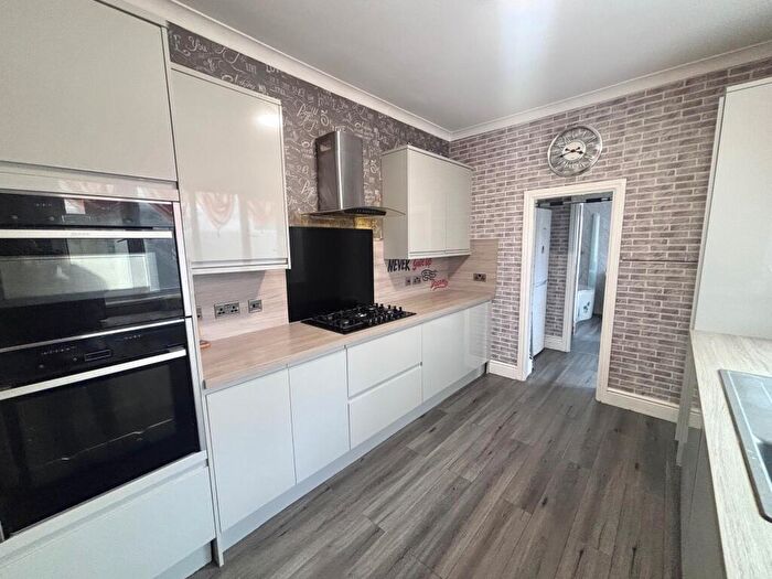 4 Bedroom Detached House To Rent In Mersey Street, Hull, HU8