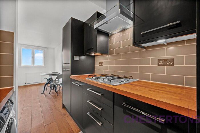 1 Bedroom Flat To Rent In Three Colt Street, Poplar, E14