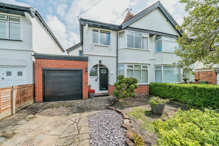 4 Bedroom Semi-Detached House For Sale In Oxford Drive, Thornton Hough, Wirral, CH63
