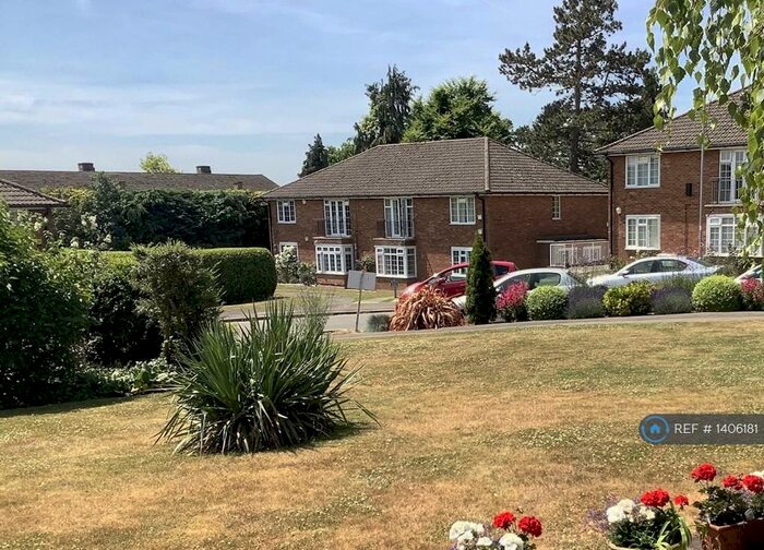2 Bedroom Maisonette To Rent In Wildoaks Close, Northwood, HA6