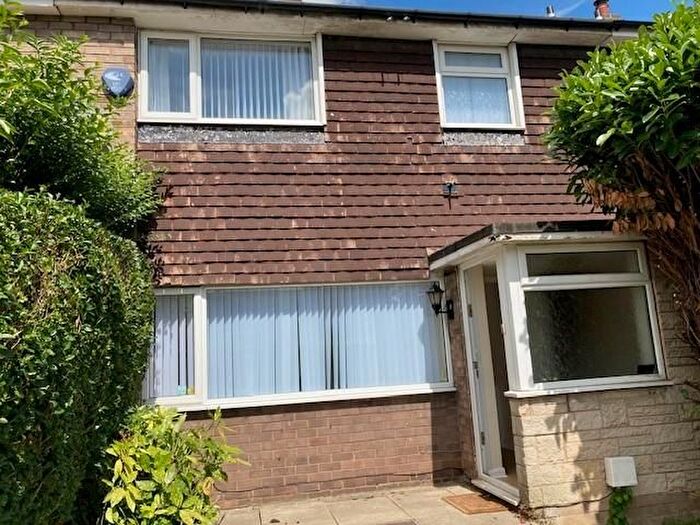3 Bedroom Town House To Rent In Marlowe Court, Garforth, Leeds, LS25