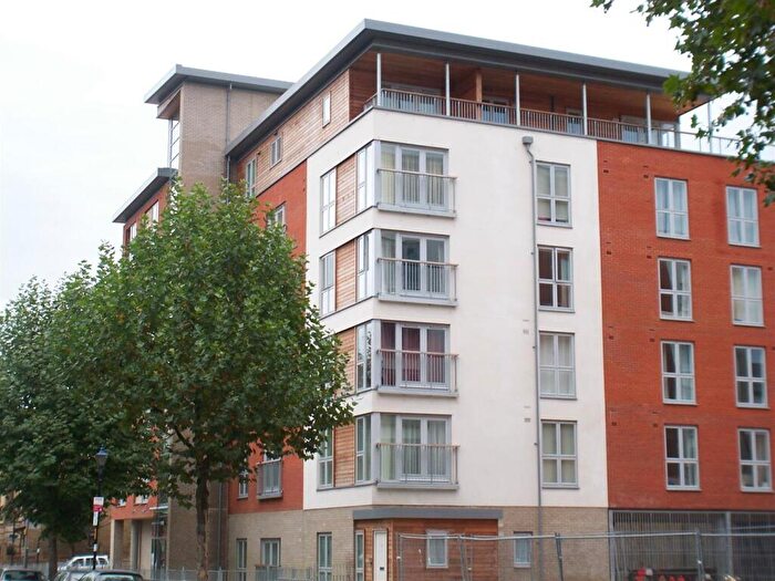 1 Bedroom Flat To Rent In Heathfield Court, Tredegar Road, Bow, London, E3