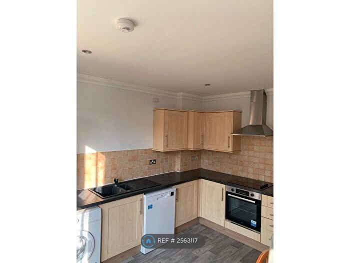 4 Bedroom Maisonette To Rent In Airedale Road, London, SW12