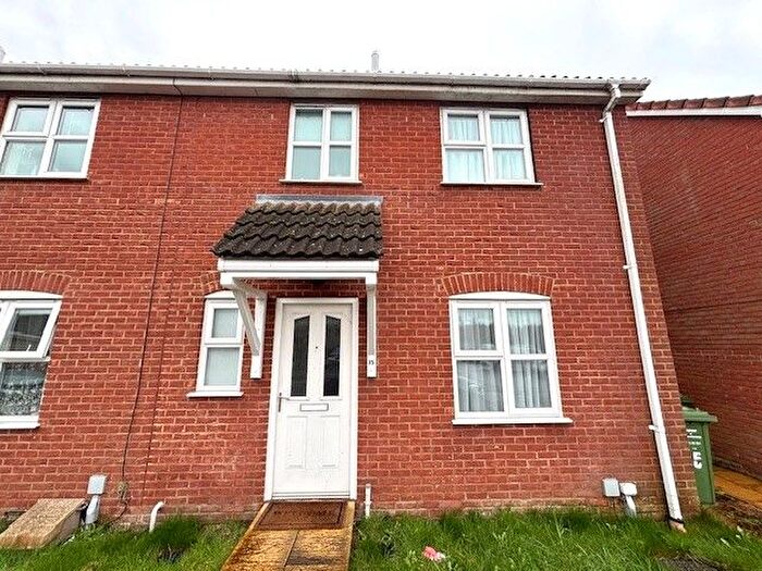 3 Bedroom End Of Terrace House To Rent In Ostlers Road, Downham Market, PE38