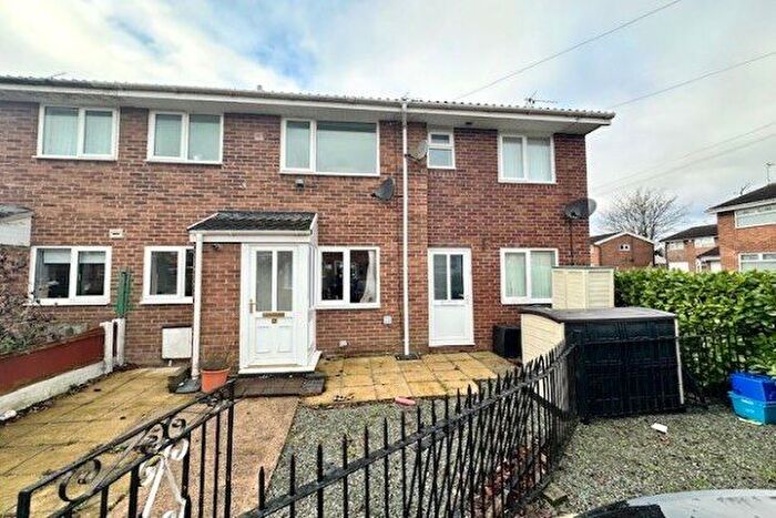 2 Bedroom Property To Rent In Plantagenet Close, Winsford, CW7
