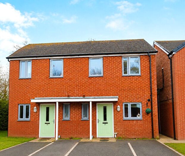 2 Bedroom Detached House For Sale In Glider Close, Christchurch, Dorset, BH23