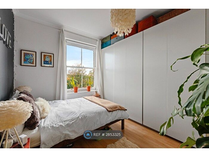 1 Bedroom Flat To Rent In Central Hill, London, SE19