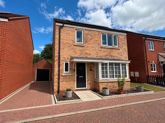4 Bedroom Detached House For Sale In Crestwood Close, Goldenash, Northampton, NN3