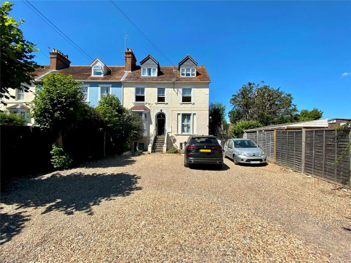 1 Bedroom Apartment To Rent In Belvedere Drive, Newbury, Berkshire, RG14