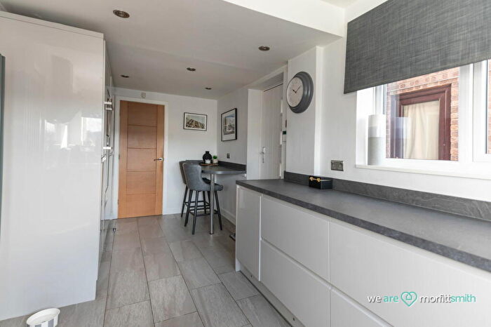 4 Bedroom Detached House For Sale In Vale Grove, Loxley, S6