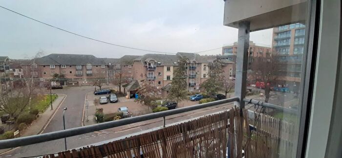 2 Bedroom Flat To Rent In Copland Road, Wembley, HA0