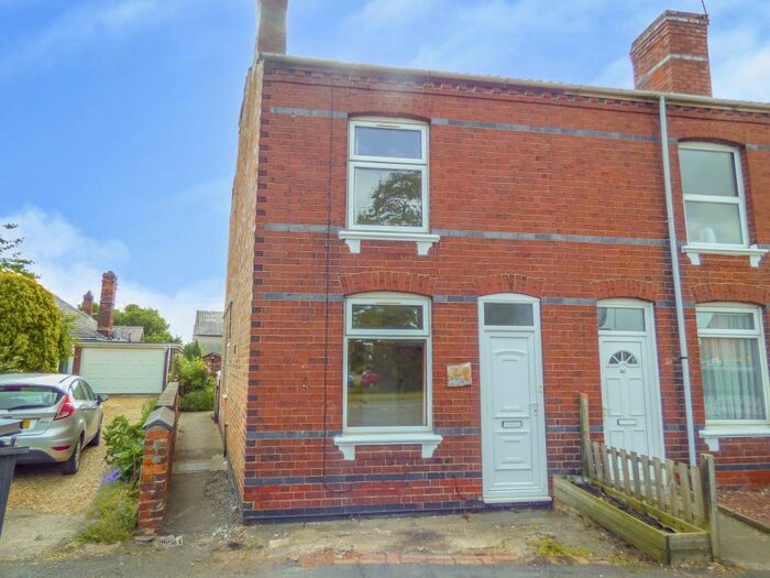 2 Bedroom Semi-Detached House To Rent In Station Road, Castle Donington, DE74
