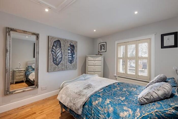 1 Bedroom End Of Terrace House To Rent In Albany Road, Richmond, TW10