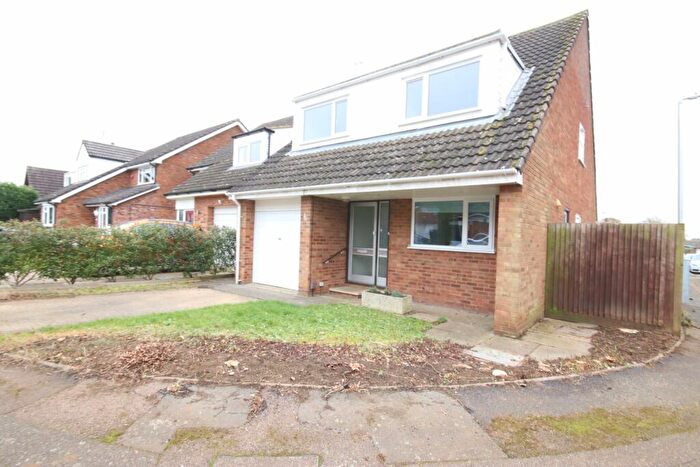 4 Bedroom Detached House To Rent In Orchard Close, Toddington, LU5