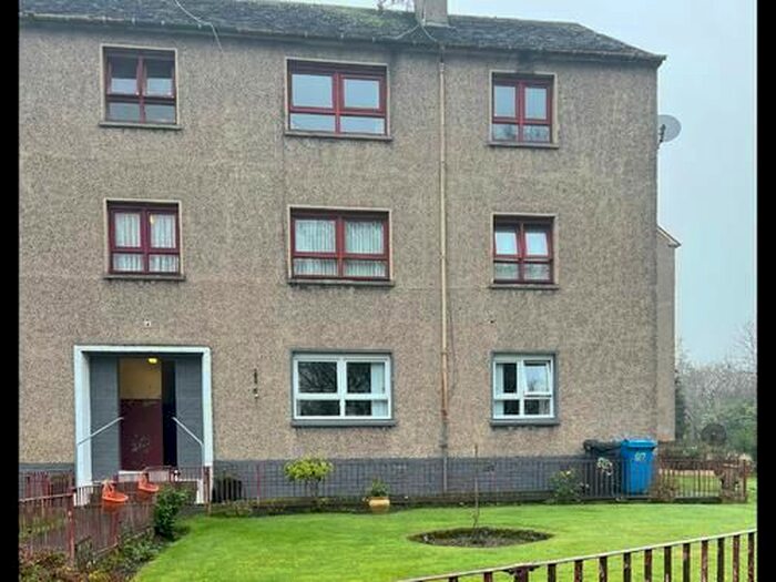 2 Bedroom Flat To Rent In Cairns Road, Cambuslang, G72