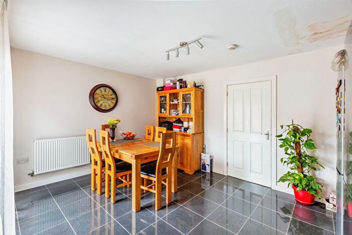 3 Bedroom Terraced House For Sale In Tweed Crescent, Rushden, NN10