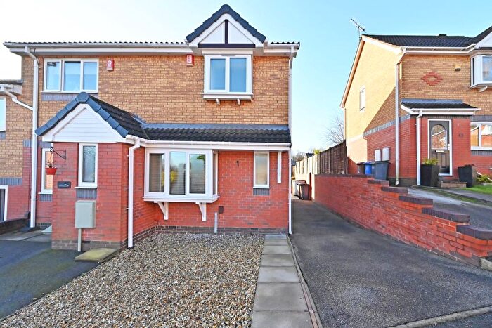 2 Bedroom Town House To Rent In Shelburne Street, Stoke On Trent, ST4