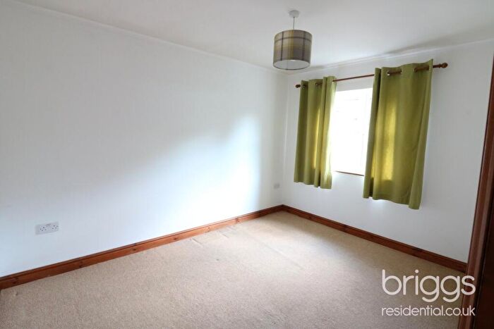 2 Bedroom Detached Bungalow For Sale In Suttons Lane, Deeping Gate, Market Deeping, PE6