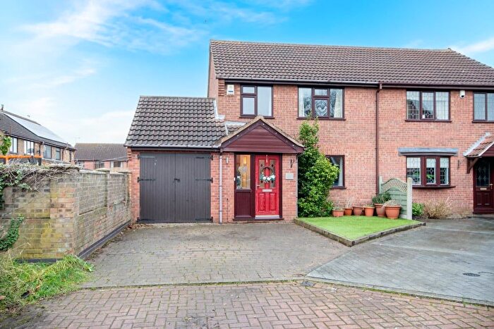 3 Bedroom Semi-Detached House For Sale In Torksey Mews, Retford, DN22