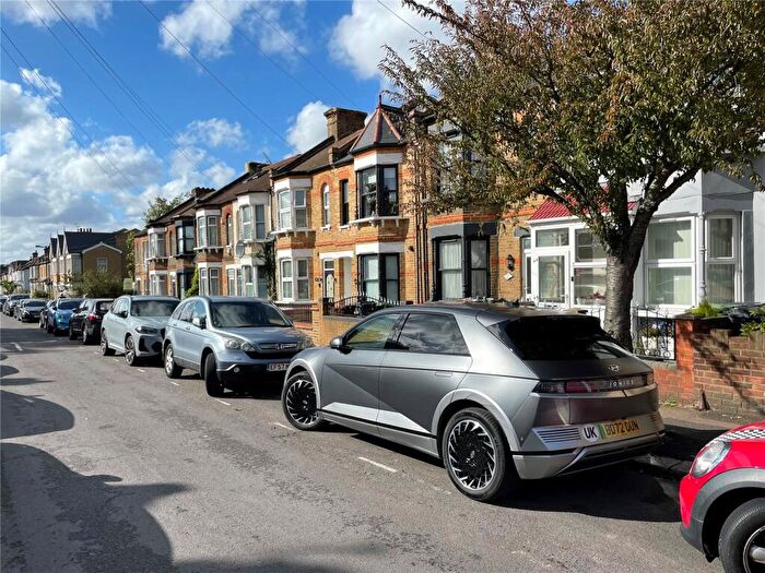 5 Bedroom House To Rent In Albert Road, Walthamstow, London, E17