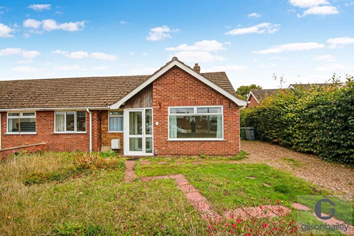 3 Bedroom Semi-detached Bungalow For Sale In Colindeep Lane, Sprowston, NR7