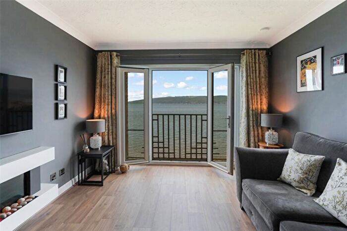 2 Bedroom Flat For Sale In Shore Road, Skelmorlie, North Ayrshire, PA17