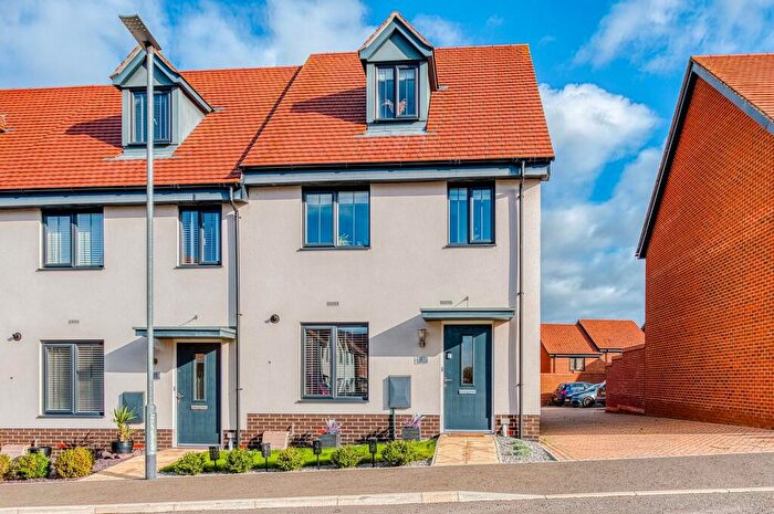 3 Bedroom End Of Terrace House For Sale In Baines Way, Framlingham, IP13