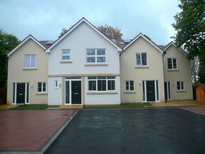 2 Bedroom Terraced House To Rent In Manor Road, Bristol, BS16